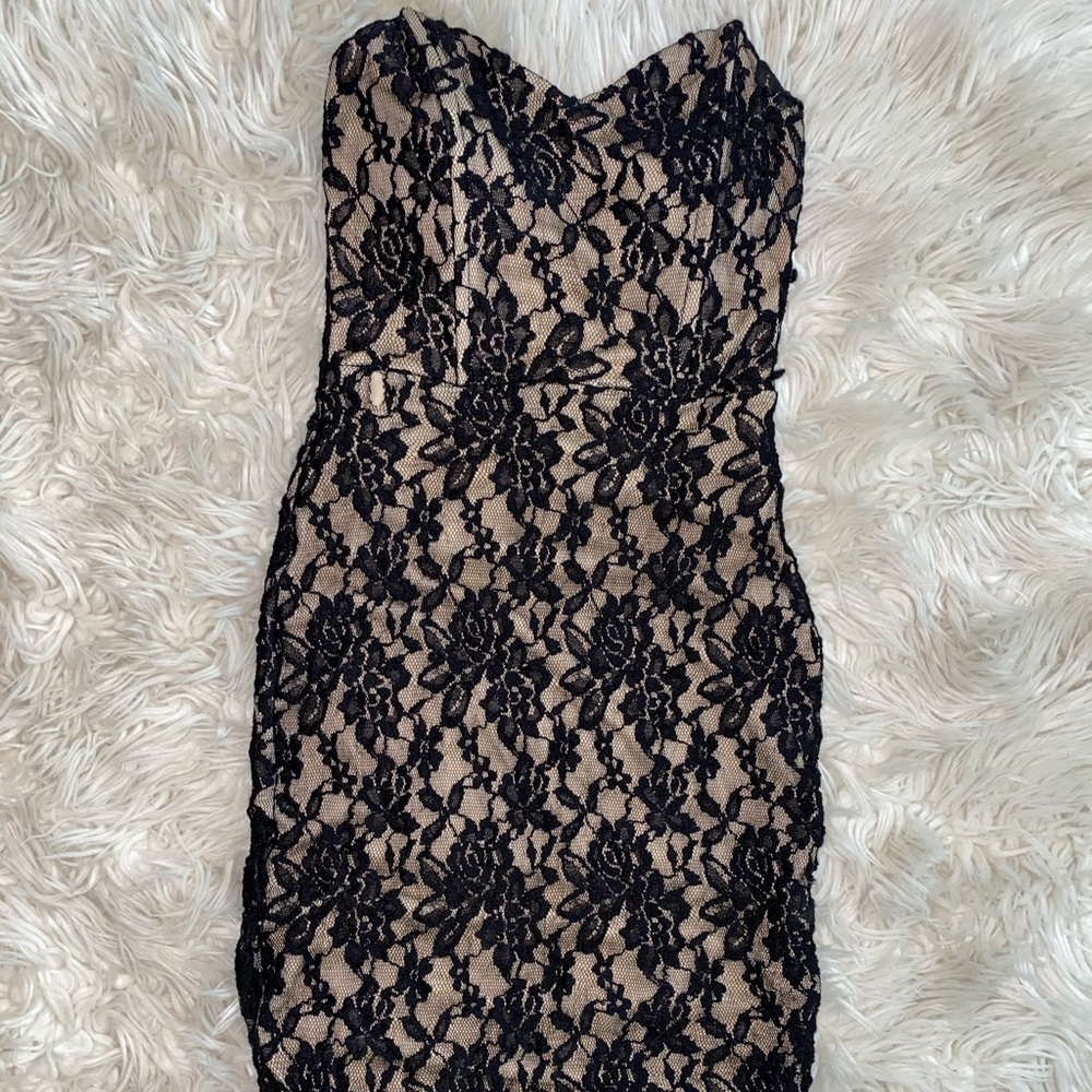 Laced dress-black and tan